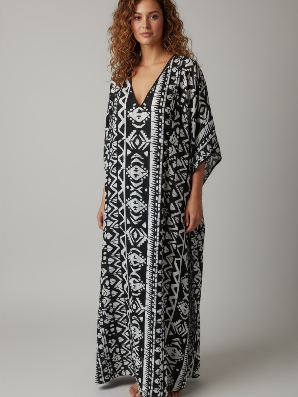 Ashro Vintage Black and White Geometric Kaftan